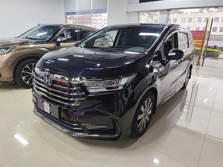 Фото 2 - Honda Odyssey