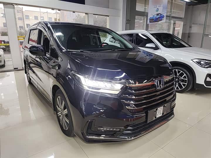 Фото 4 - Honda Odyssey