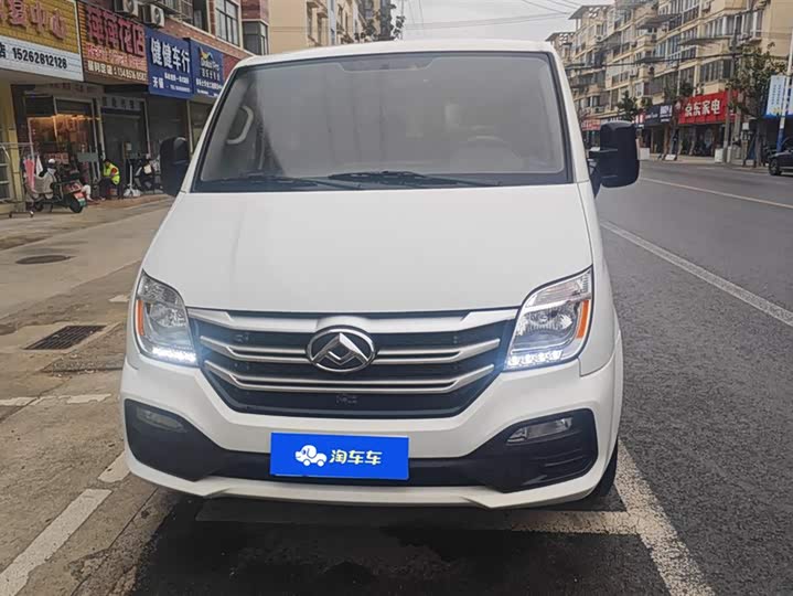 Фото 2 - Maxus V80