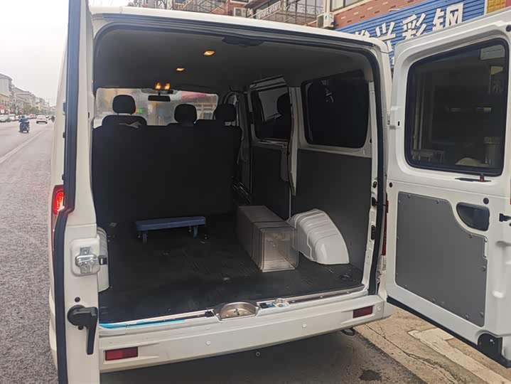 Фото 4 - Maxus V80