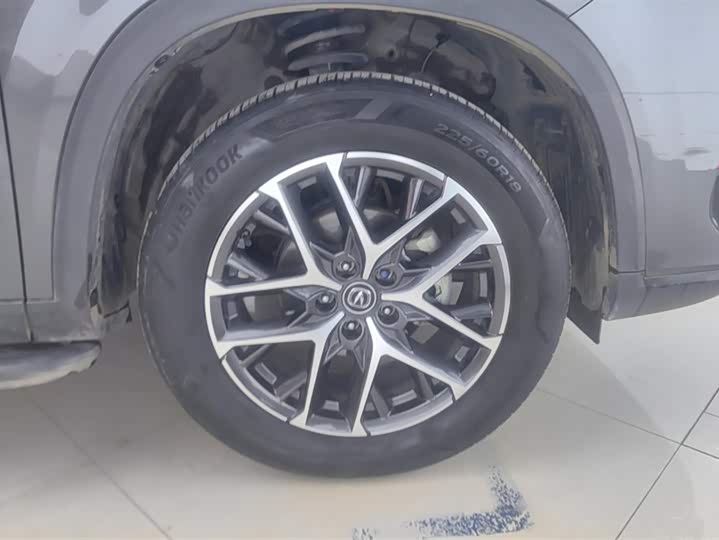 Фото 6 - Changan CS75 Plus