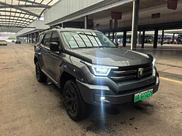 Фото 3 - Tank 400 Hybrid