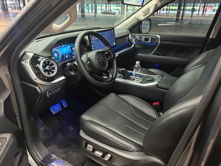 Фото 7 - Tank 400 Hybrid