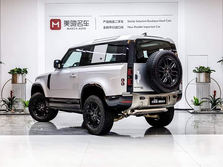 Фото 2 - Land Rover Defender