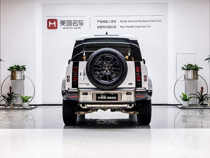 Фото 4 - Land Rover Defender