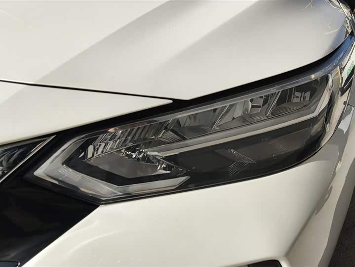 Фото 5 - Nissan Sylphy