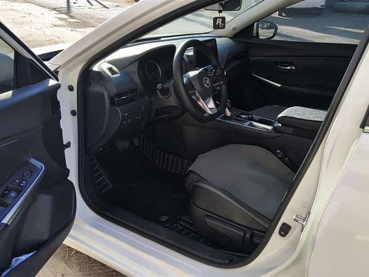 Фото 9 - Nissan Sylphy