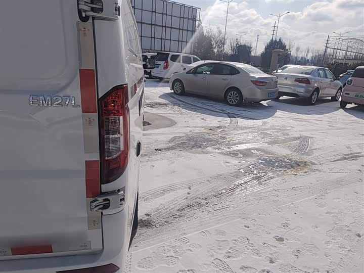 Фото 5 - Dongfeng EM27