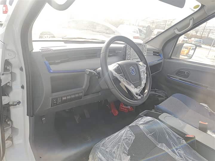 Фото 7 - Dongfeng EM27