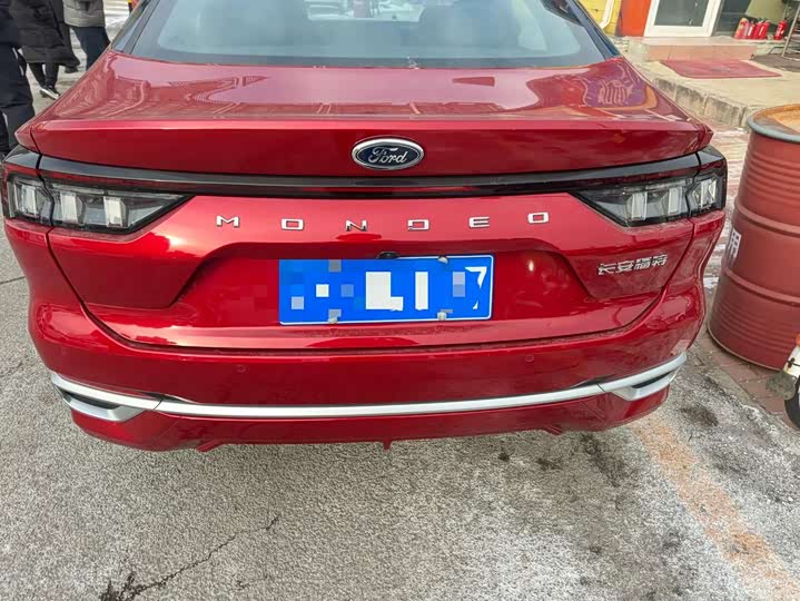 Фото 5 - Ford Mondeo