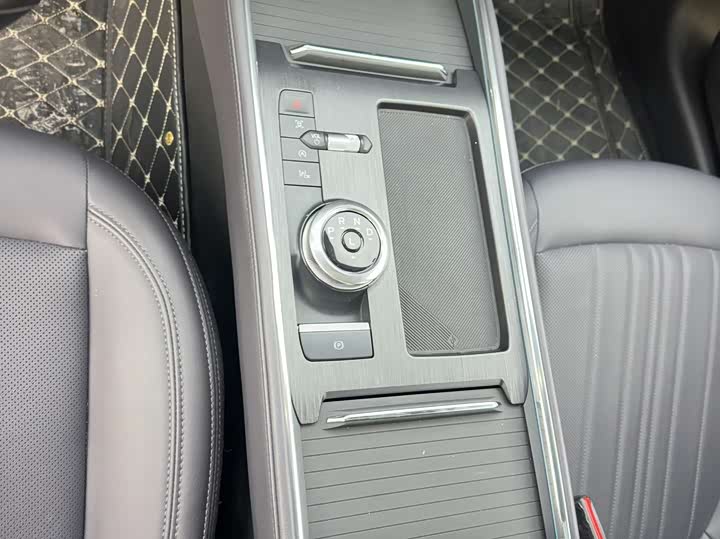 Фото 9 - Ford Mondeo