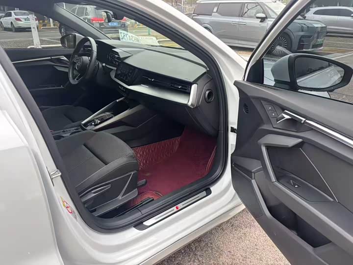 Фото 9 - Audi A3