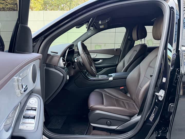 Фото 4 - Mercedes-Benz GLC-Class