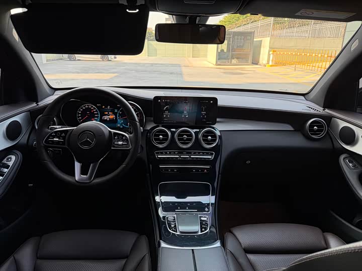 Фото 5 - Mercedes-Benz GLC-Class