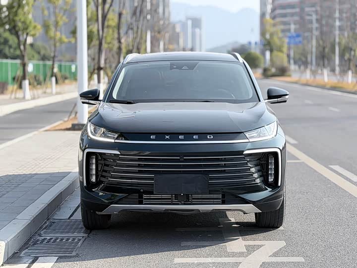 Фото 2 - Exeed TXL