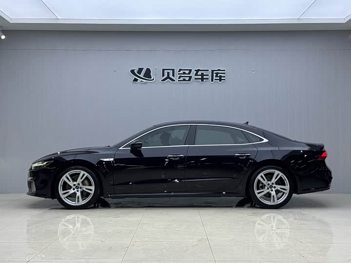 Фото 3 - Audi A7L
