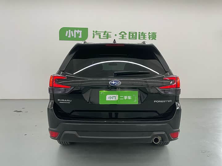 Фото 4 - Subaru Forester