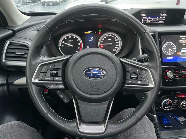 Фото 8 - Subaru Forester