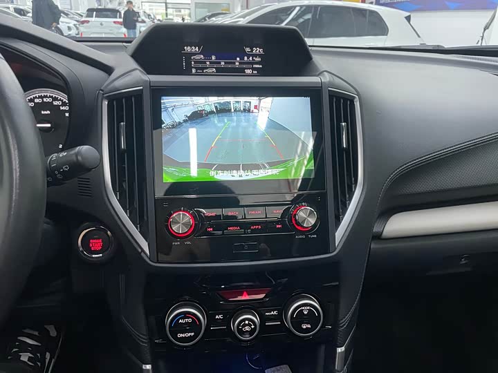 Фото 9 - Subaru Forester