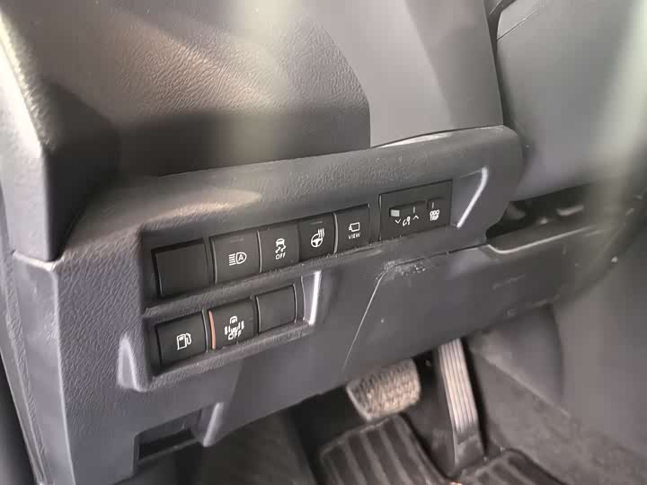 Фото 9 - Toyota Granvia