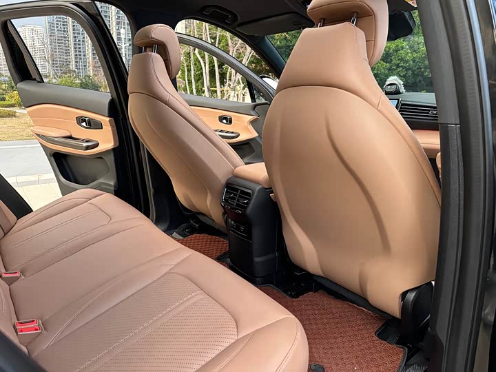 Фото 9 - Nio ES6