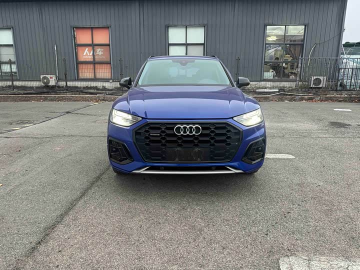 Фото 2 - Audi Q5L
