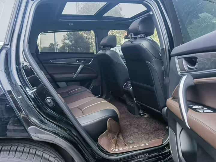 Фото 6 - Honda UR-V