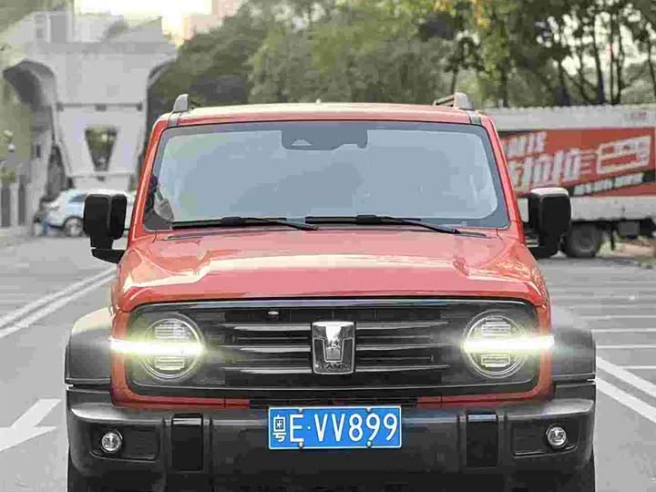 Фото 2 - Tank 300