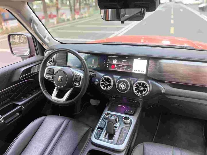 Фото 8 - Tank 300