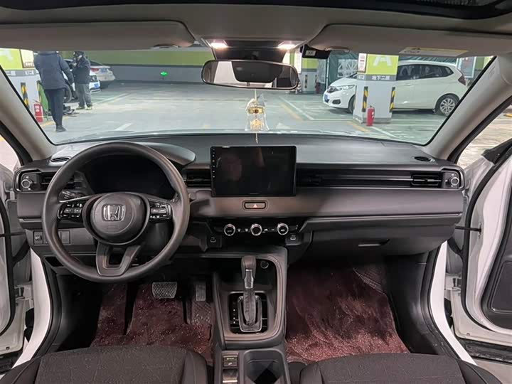 Фото 9 - Honda Vezel