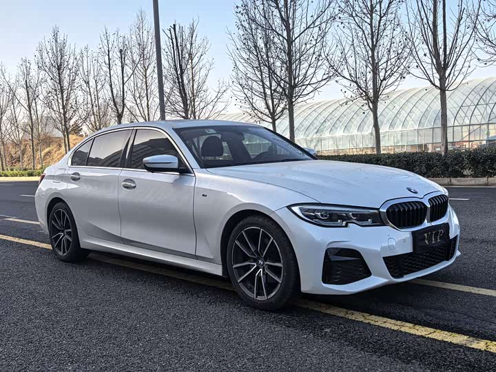 Фото 2 - BMW 3 Series