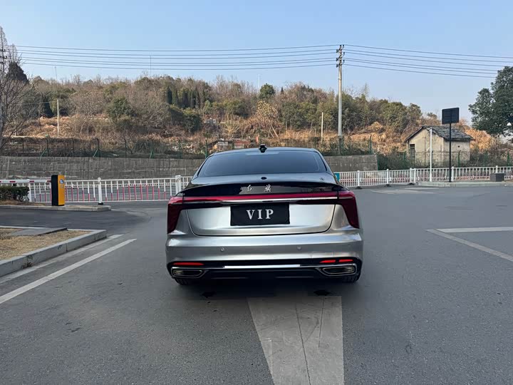 Фото 7 - Hongqi H5