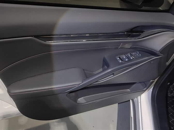 Фото 7 - Ford Mondeo