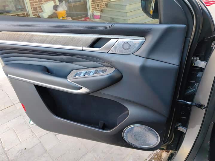 Фото 7 - Tank 500