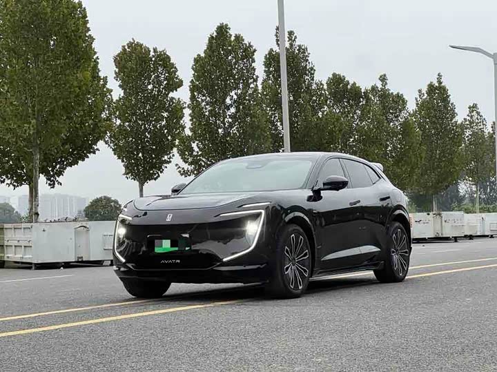 Фото 1 - Avatr 07