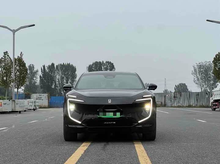 Фото 2 - Avatr 07