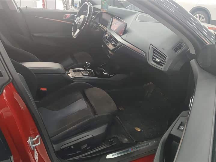 Фото 8 - BMW 2 Series