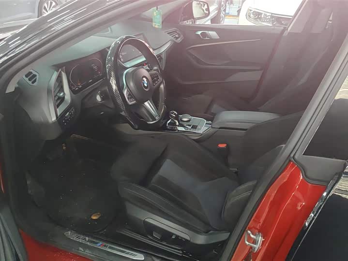 Фото 9 - BMW 2 Series