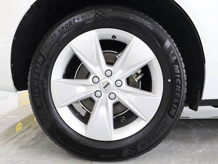 Фото 7 - Volvo XC60