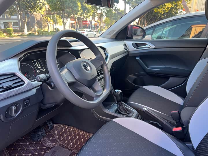 Фото 7 - Volkswagen Tacqua