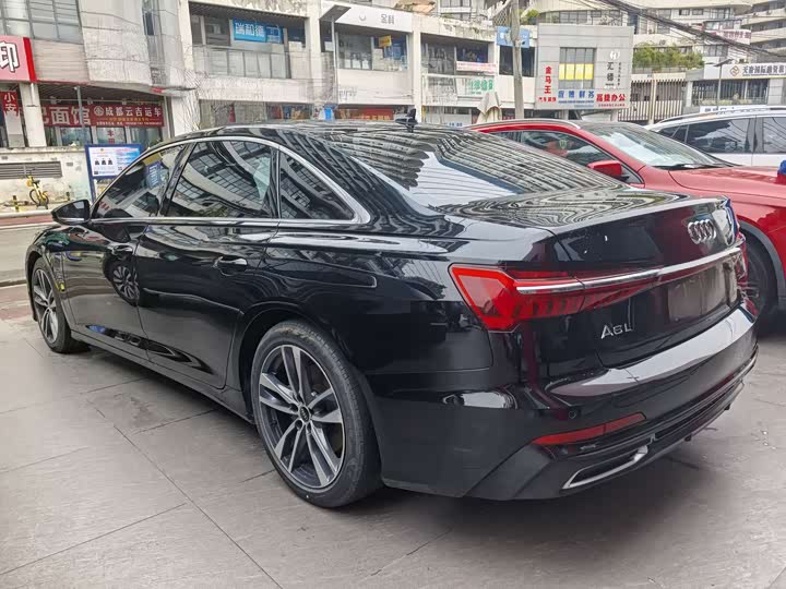 Фото 2 - Audi A6L