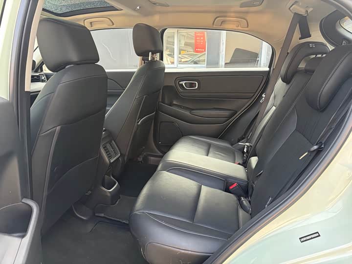 Фото 4 - Honda Vezel