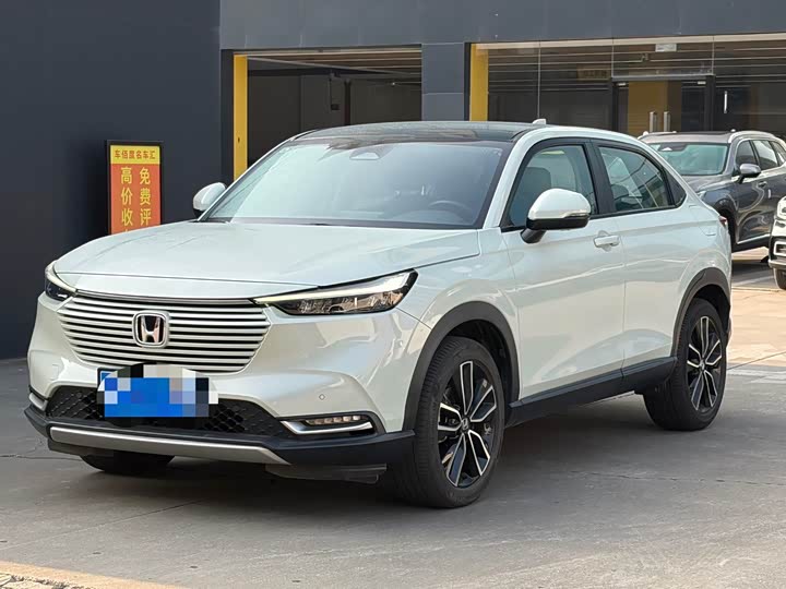 Фото 7 - Honda Vezel