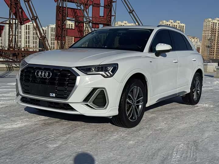 Фото 1 - Audi Q3