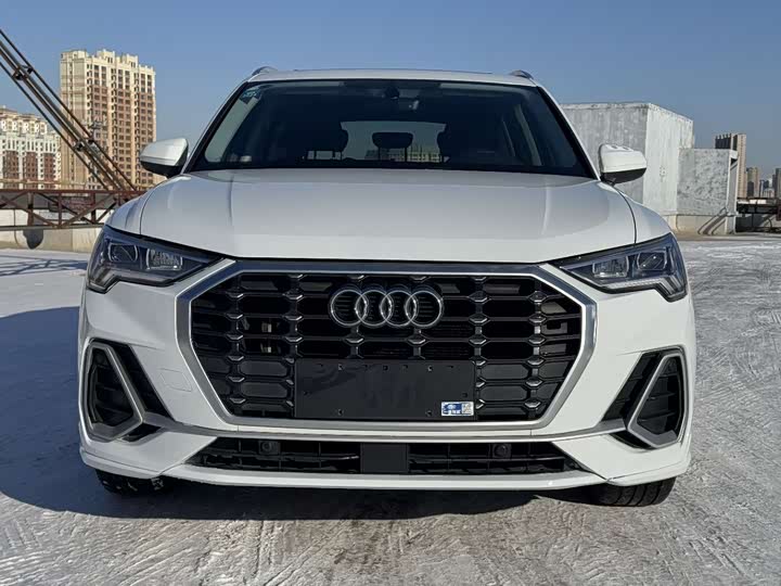 Фото 2 - Audi Q3