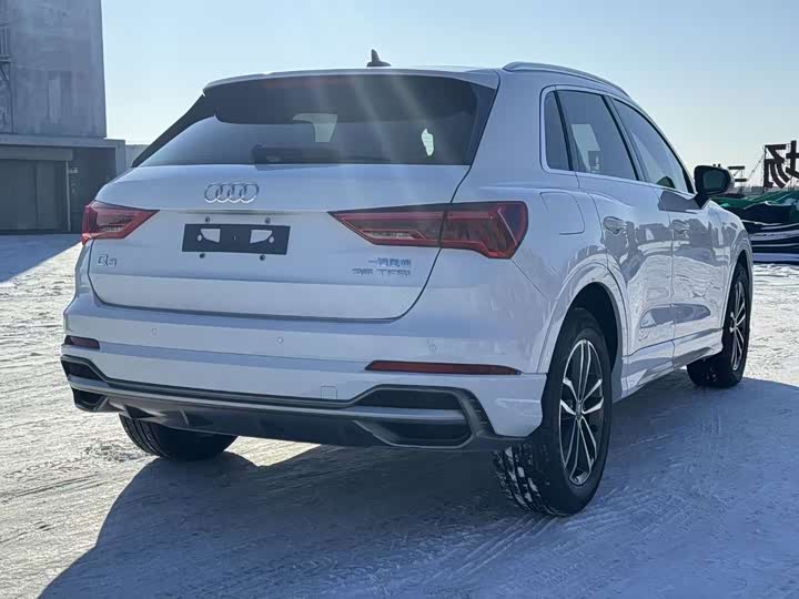 Фото 5 - Audi Q3