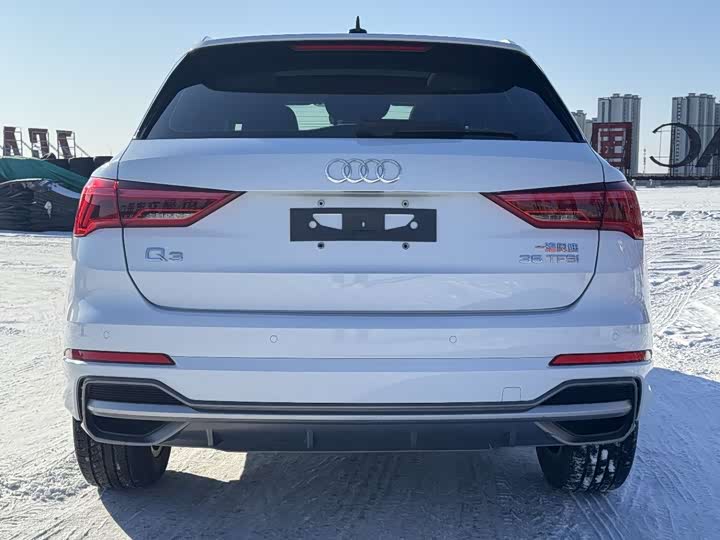 Фото 6 - Audi Q3