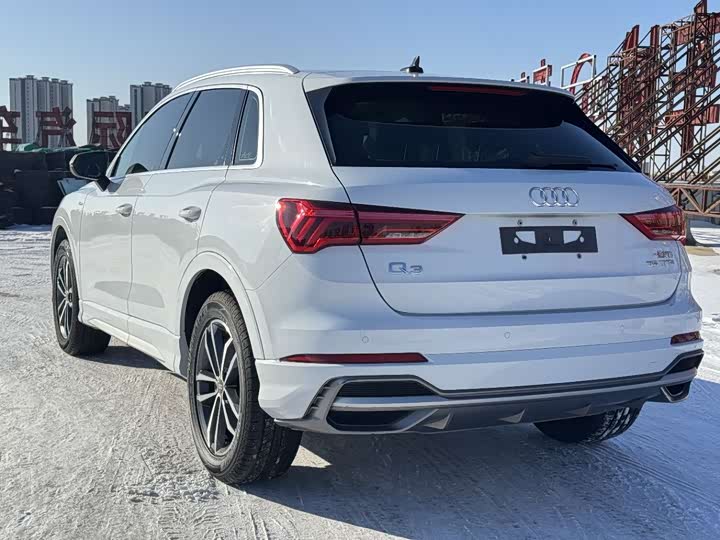 Фото 7 - Audi Q3