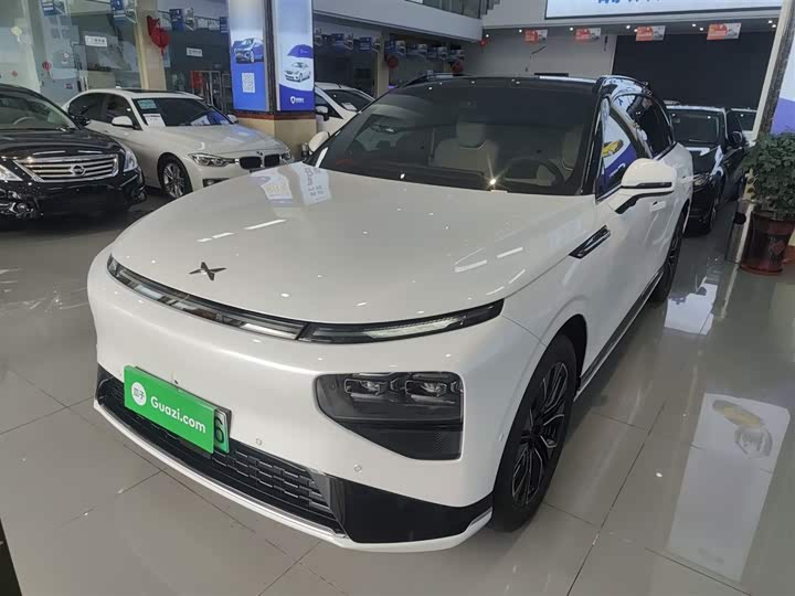 Фото 2 - XPeng G9