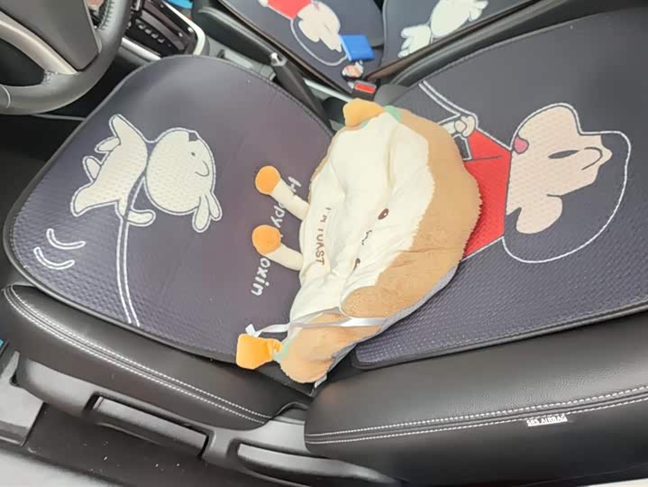 Фото 9 - Nissan Tiida